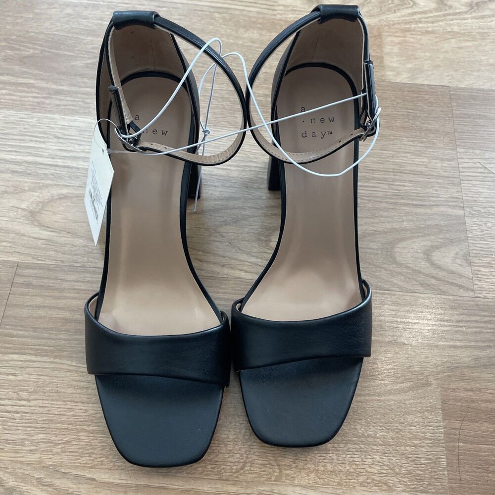 A New Day Shelly Heels Black 8 Wide Women’s Ankle Strap Block Memory Foam NEW - Picture 6 of 16